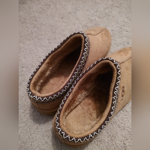 UGG Tan Suede Slippers - Picture 5 of 8